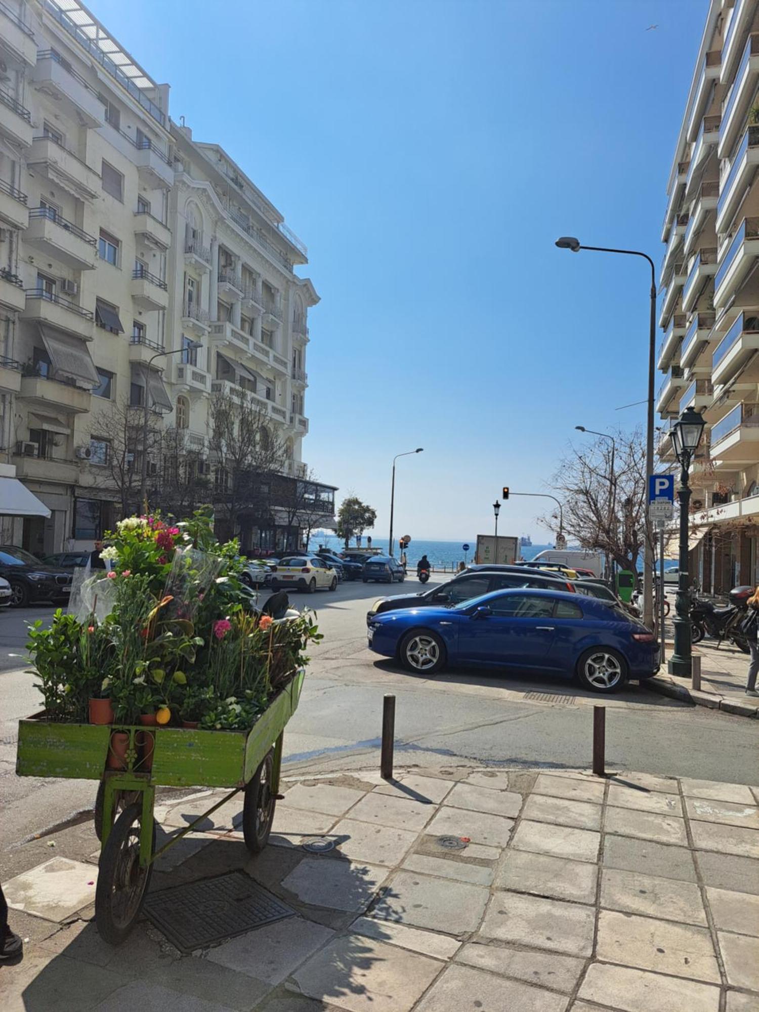 Centerstage1 Boutique Apartment - Hemisphere1 Stylish Studio Thessaloniki Exterior photo