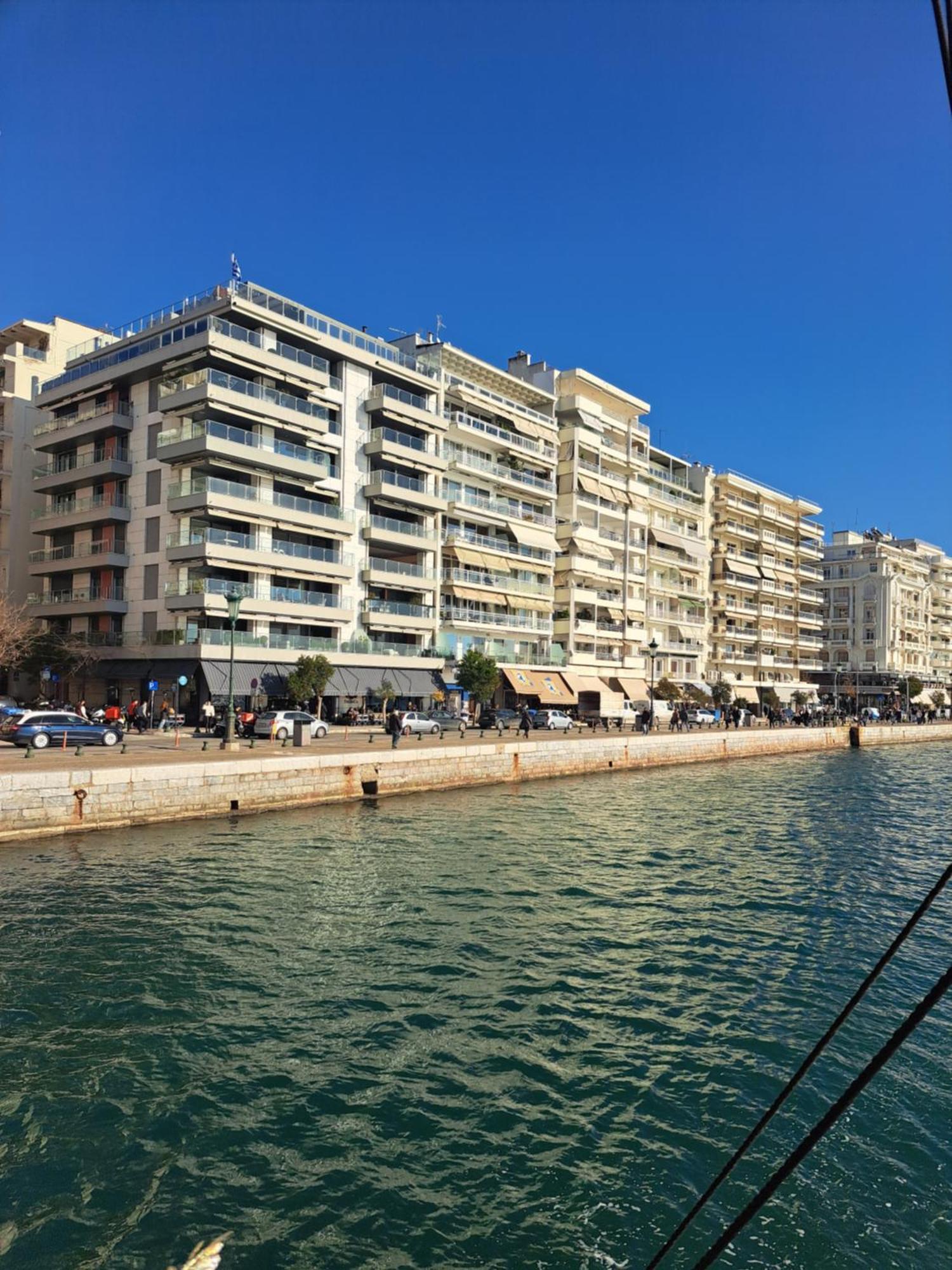Centerstage1 Boutique Apartment - Hemisphere1 Stylish Studio Thessaloniki Exterior photo
